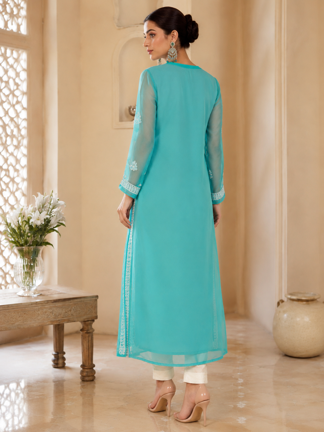 Firoza Noor Chikankari Kurti
